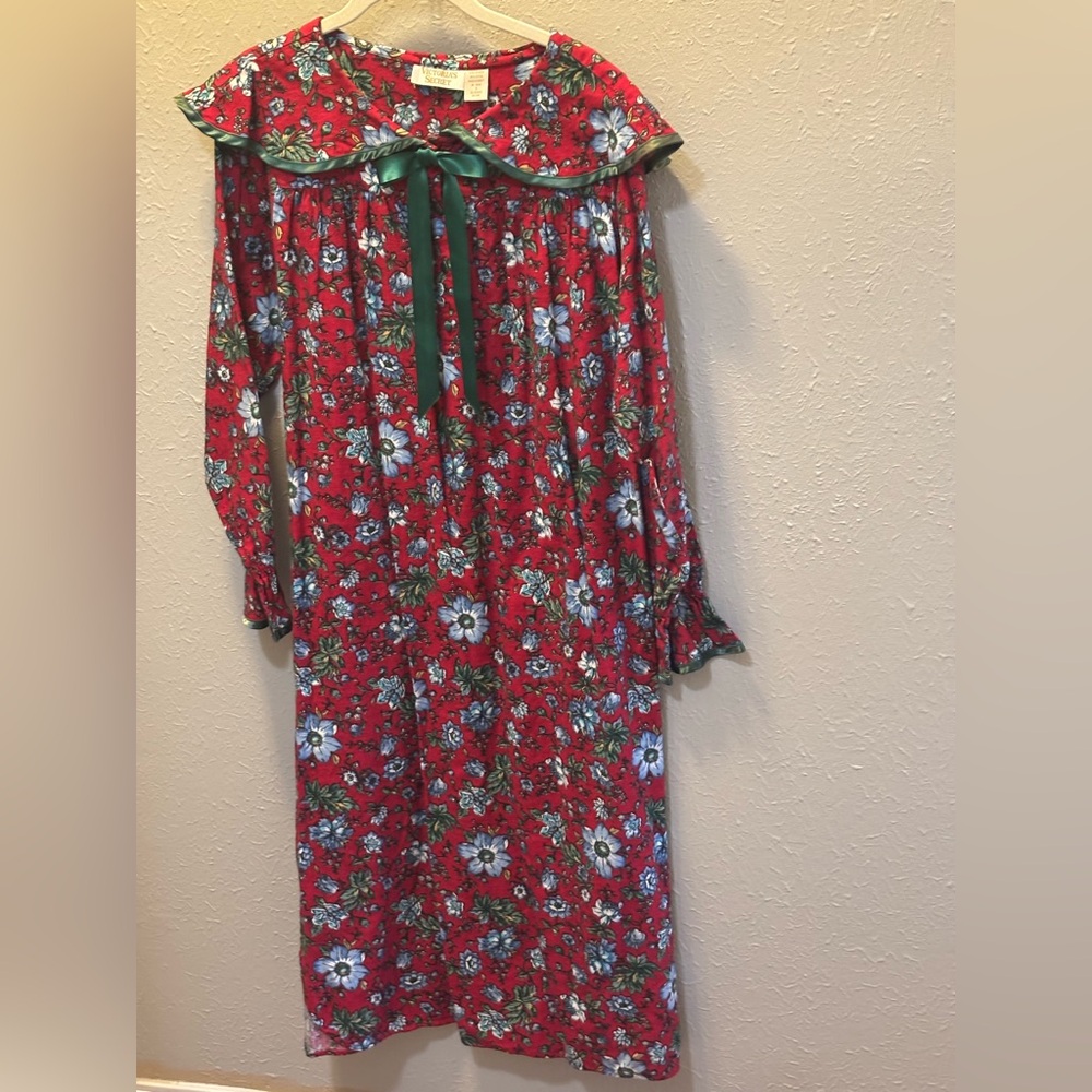 Vintage Victoria Secret Floral Flannel Nightgown Sleepwear Gown Gold Label Small